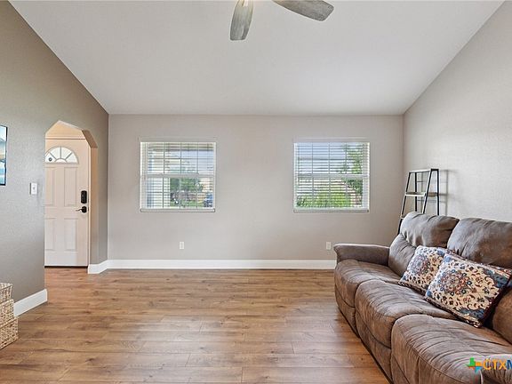 2nd image of 3509 Volunteer Way