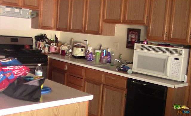 2nd image of 45906 Queen Palm Dr