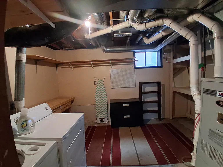 435 Mount Ave — Photo 27