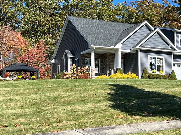 3rd image of 71 Balsam Hill Rd