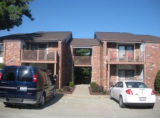 19 Meadowridge Condos E, Columbia, IL 62236