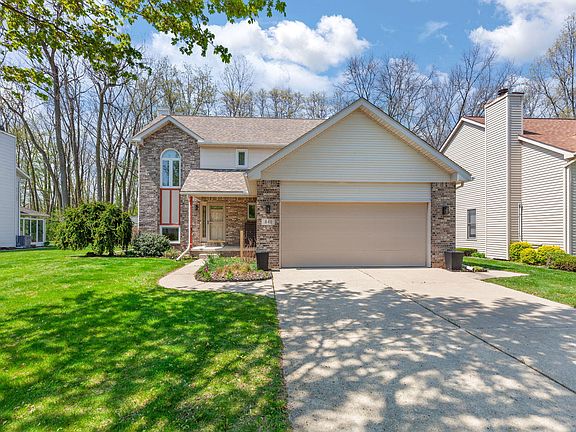 2nd image of 841 Scarlet Oak Dr