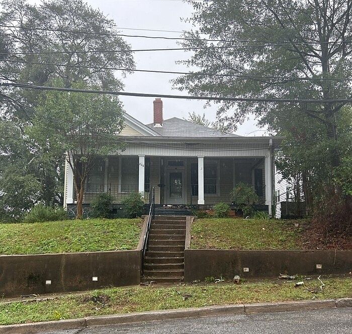 1st image of 206 Lavinia Ave