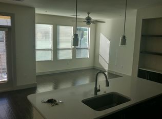 7 Weeks Free 4848 N Goldwater Blvd #2121, Scottsdale, AZ 85251