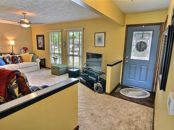 3rd image of 4025 Willowood Dr