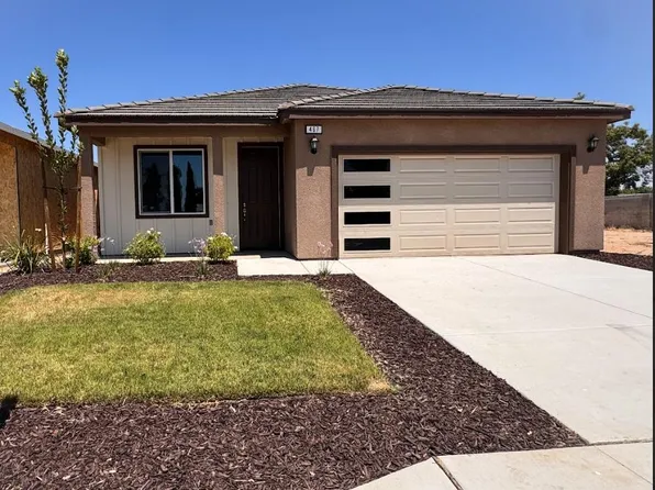 467 W Gibson Ave, Clovis, CA 93612
