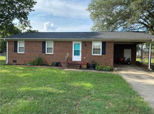 110 G St, Williamston, SC 29697