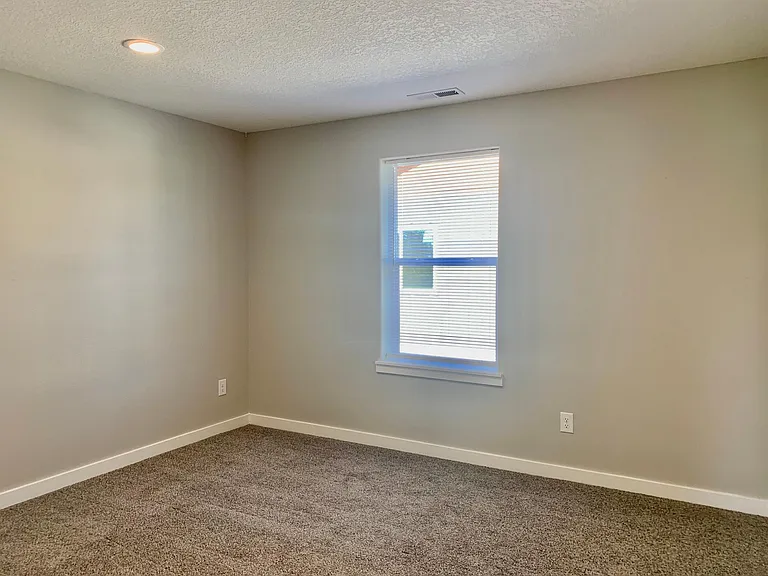 2943 NE 146th Way — Photo 13