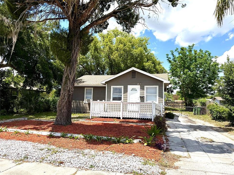 1st image of 139 AVENUE G SE