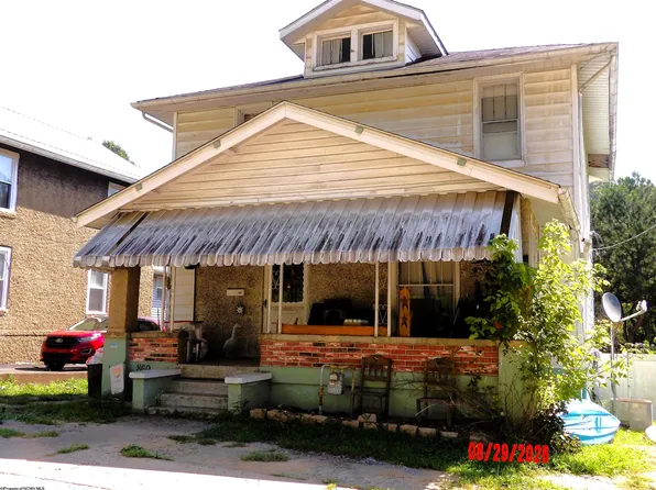 869 Terrace Ave, Weston, WV 26452
