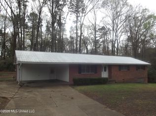 110 Cottage Dr, Natchez, MS 39120