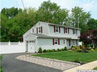 19 Ash Dr, Neptune, NJ