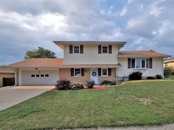 421 1st St, Stillman Valley, IL 61084