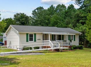 4432 Carthage Rd, West End, NC 27376