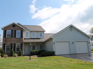 112 Doubletree Pl, Port Matilda, PA 16870