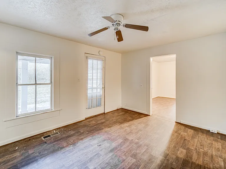 1290 Reavis Mountain Rd — Photo 18