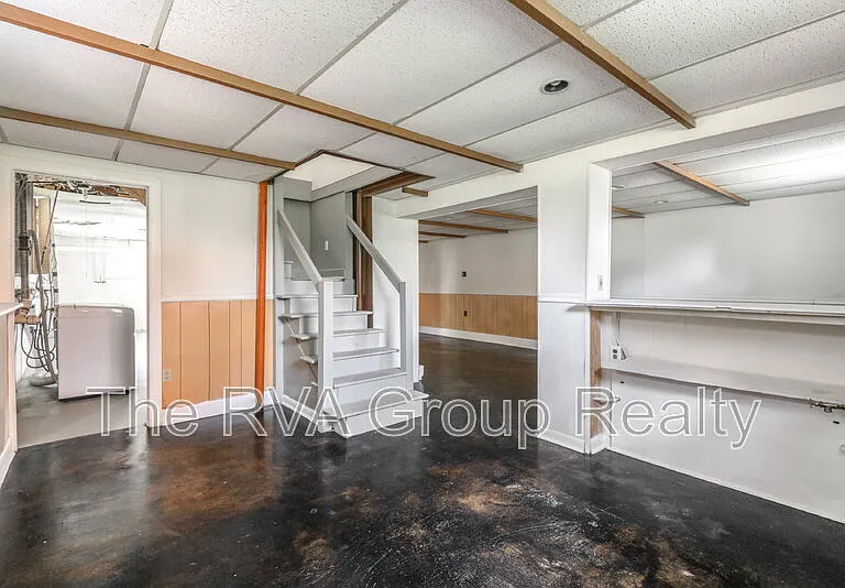 2201 Lydell Dr — Photo 21