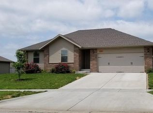 1107 S Tanner Dr, Springfield, MO 65802