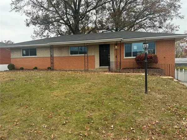 3637 Cordes Dr, Saint Louis, MO 63125