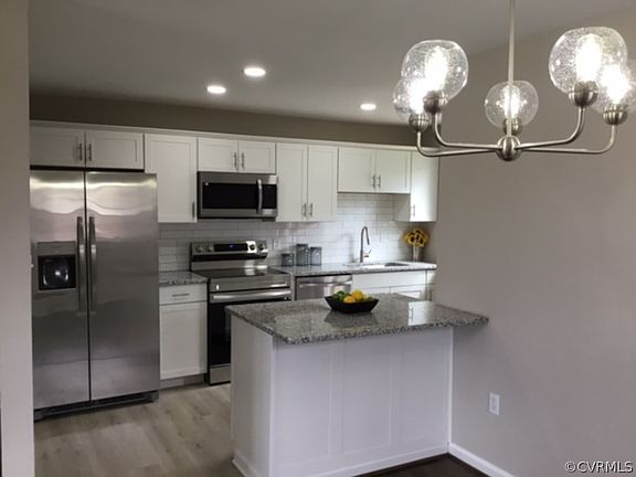 3rd image of 5404 Colwyck Dr