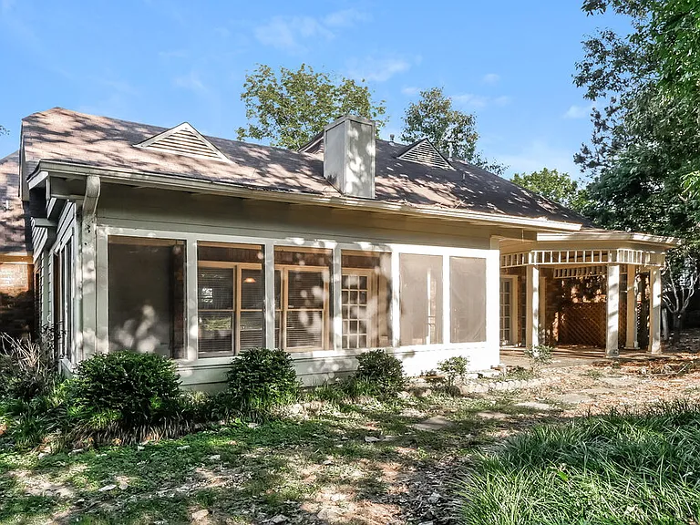 2279 Hickory Path Dr — Photo 17
