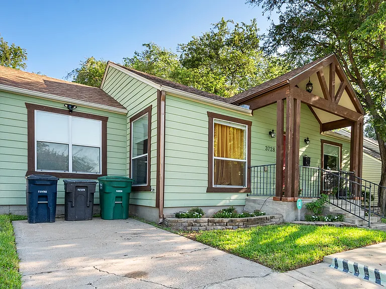 3728 Collinwood Ave — Photo 3