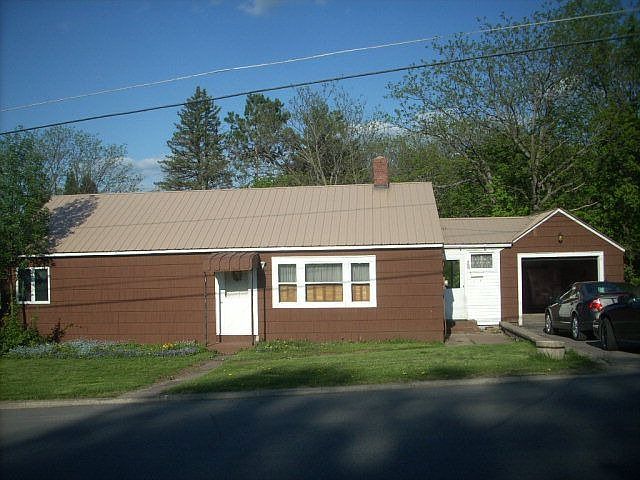 1st image of 28 Highland Ave