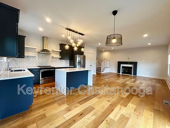 4th image of 3603 Pickering Ave