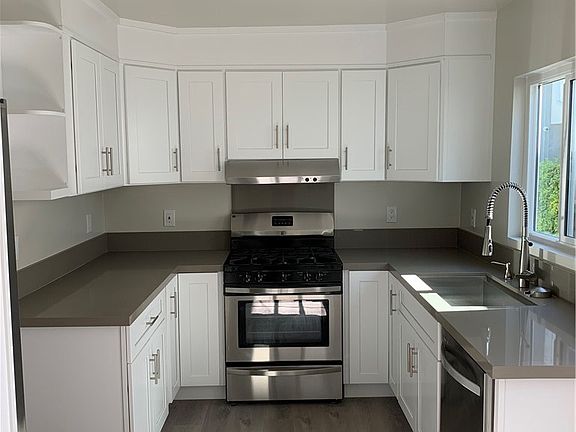 2nd image of 2310 Pelham Ave