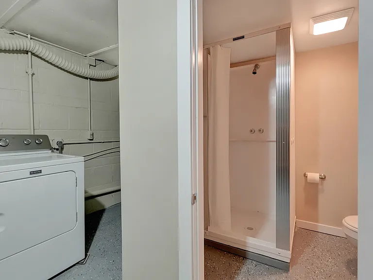 3534 B St — Photo 15