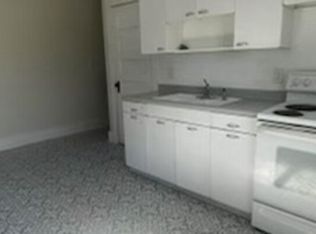 110 W Vine St #3, Springfield, IL 62704