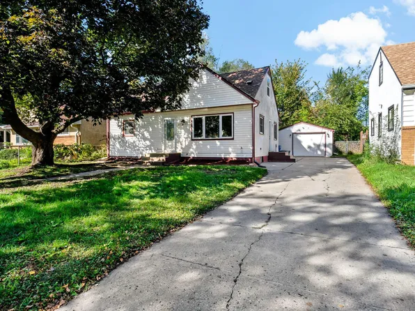 63 Iowa Ave W, Saint Paul, MN 55117