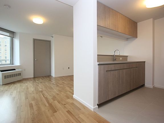 4th image of 497 Saint Marks Ave APT 8L
