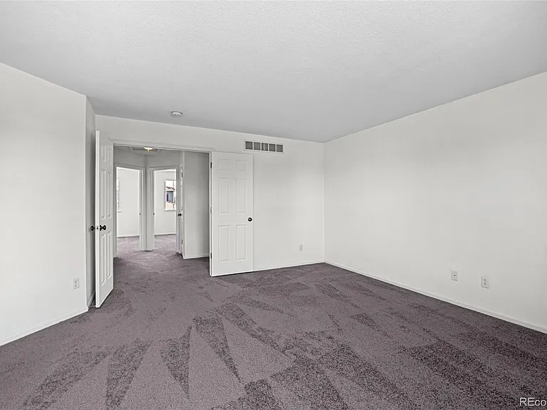 5160 Ashbrook Cir — Photo 16