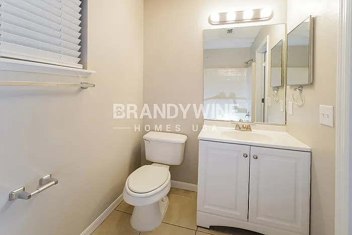 5121 Teather St — Photo 24