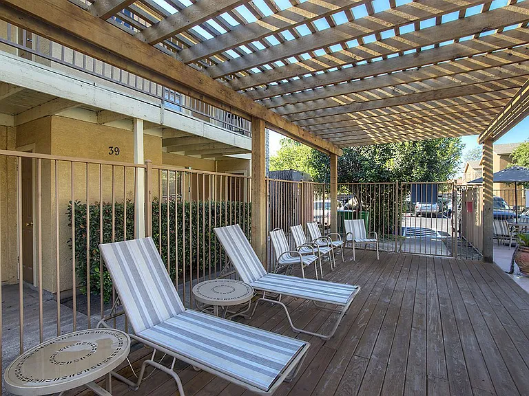 Chateau Avalon of Austin — Photo 15