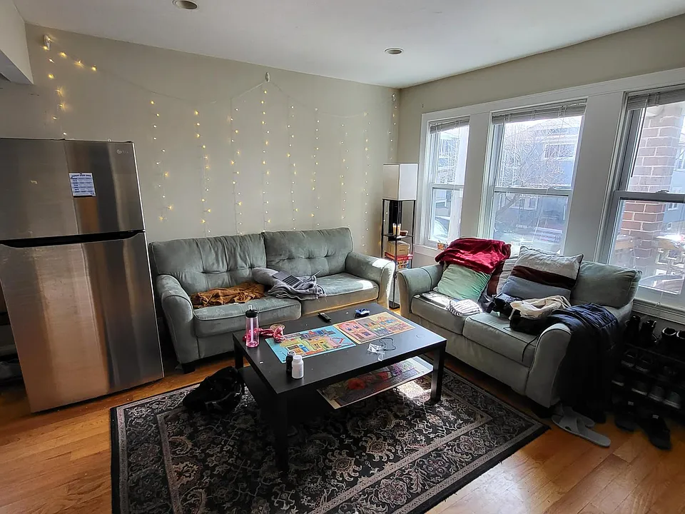 27 Fairfax St #1