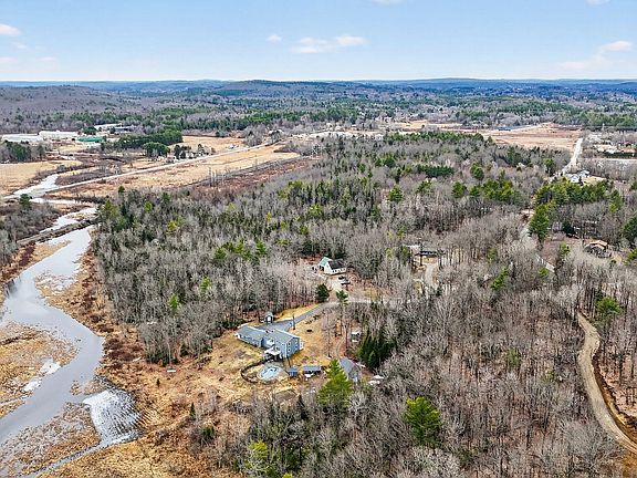 3rd image of 51 Sleeper Road