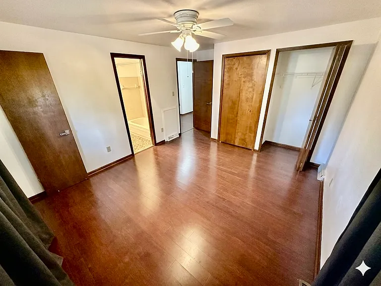 5910 Som Center Rd — Photo 16