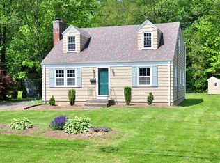 6 Lennox Ave, Windsor, CT 06095