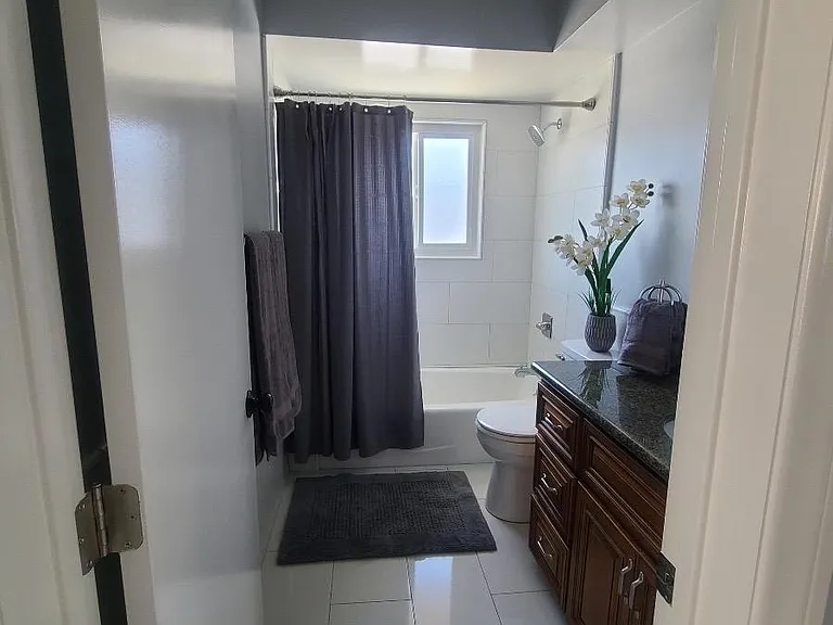 4303 W Adams Blvd #1 — Photo 9