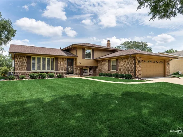 249 Staffmark Ln, Schaumburg, IL 60193