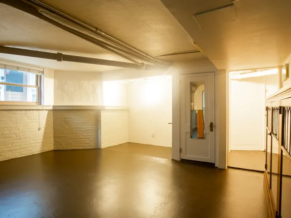 2266 NW Johnson St Unit 4, Portland, OR 97210