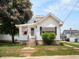 117 W Union St, Seneca, IL 61360