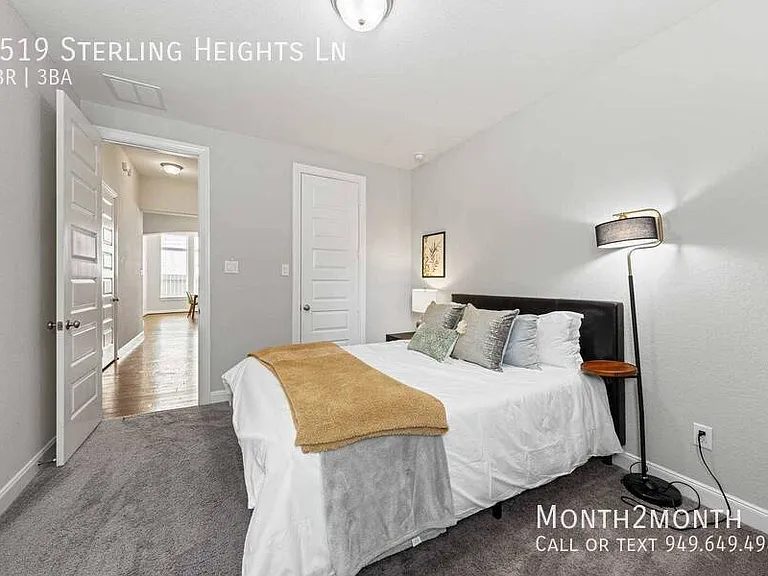 4519 Sterling Heights Ln — Photo 24