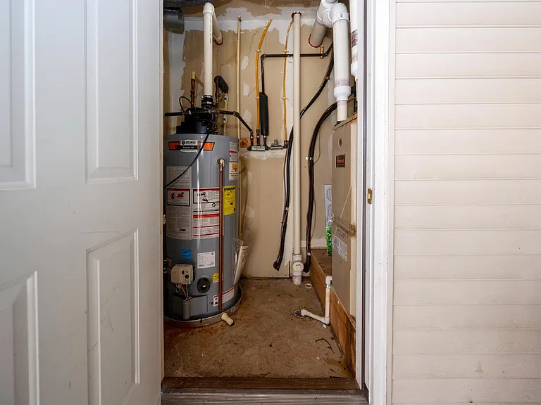 2688 S Knightsbridge Cir — Photo 24