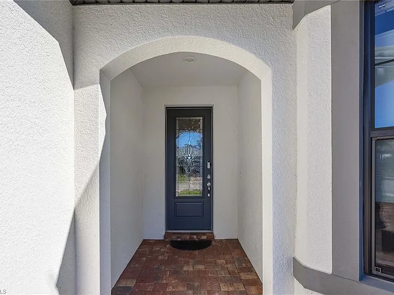 6767 Pennyroyal Dr — Photo 7