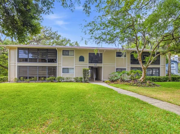 6015 Laketree Ln APT B, Temple Terrace, FL 33617