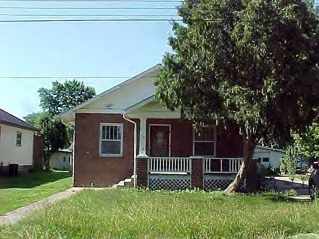 2nd image of 510 Willis St