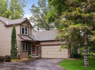 5668 Willow Trl, Shoreview, MN 55126